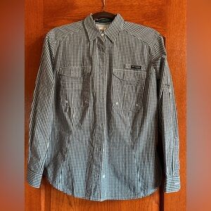 Columbia Women’s Black and White Button Down Fishing Shirt with Classic Style